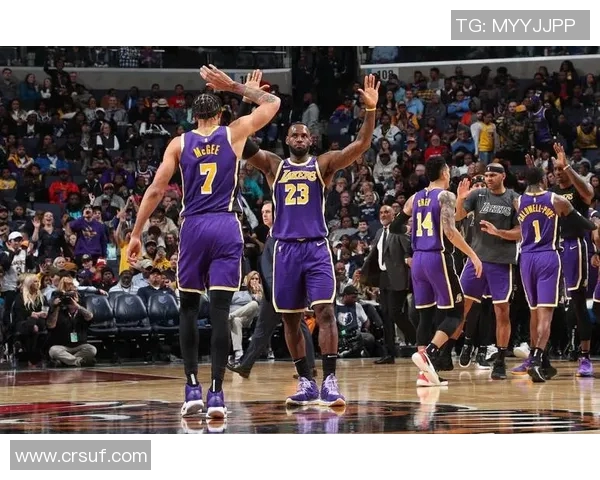 湖人对决快船精彩瞬间回顾视频集锦尽享篮球盛宴